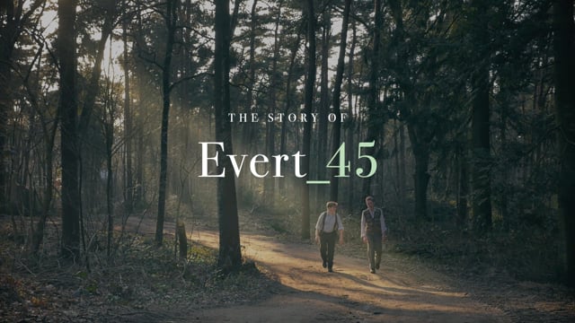 1945年から、SNSで語りかけてくる / KPN「EVERT_45」 メインシーン