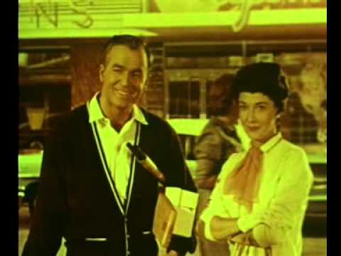 1959年、アメリカの家族はこの翼で走り出した / CHEVROLET「STATION WAGON」 メインシーン