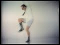 踊る男、繊維産業に革命を起こす / Burlington Industries「DANCE」 シーン 3