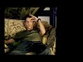 ソファが追いかけてくる / Reebok「Escape The Sofa」 シーン 2