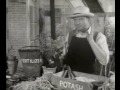 園芸番組のふりして、トマトジュースを売る / Schweppes「Gardening Advice」 シーン 3