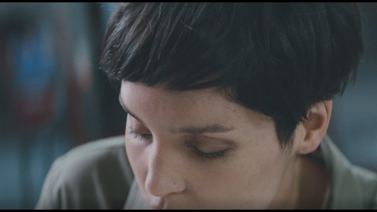 映画のワンシーンか、ユニクロか / ユニクロ「Because of Life, We Made LifeWear」 メインシーン
