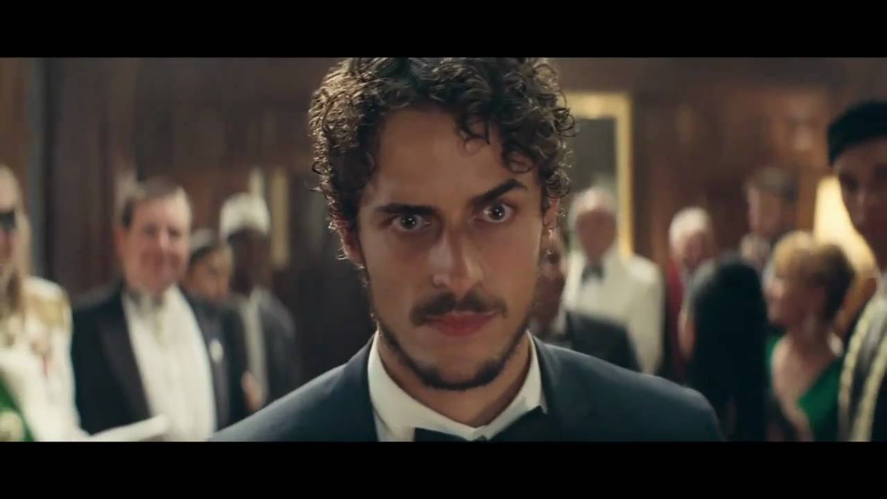 パーティに入るだけで、なぜこんなに人は盛り上がれるのか / HEINEKEN「THE ENTRANCE」 メインシーン
