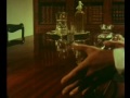 1962年、グラスが恥ずかしがった / JOHNNIE WALKER「BASHFUL GLASSES」 シーン 3