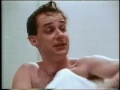 1993年、ユーモアで勝負 / Lee Jeans「SHOWER」 シーン 2
