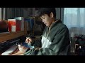 スマホの向こう側から、ずっと見ていた / カロリーメイト「狭い広い世界で」 シーン 2