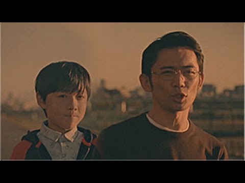 「ほんとだよ、ぼく知ってるもん。」で、涙 / SUUMO「足跡」篇 メインシーン