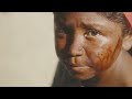 ペットボトルのキャップが、井戸水を飲み水に変えるクマ / FILSA COLOMBIA「FILTER CAPS」 シーン 3