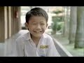 撮影は終わっていたのに、カメラは回り続けたクマ / PETRONAS「TAN HONG MING」 シーン 3