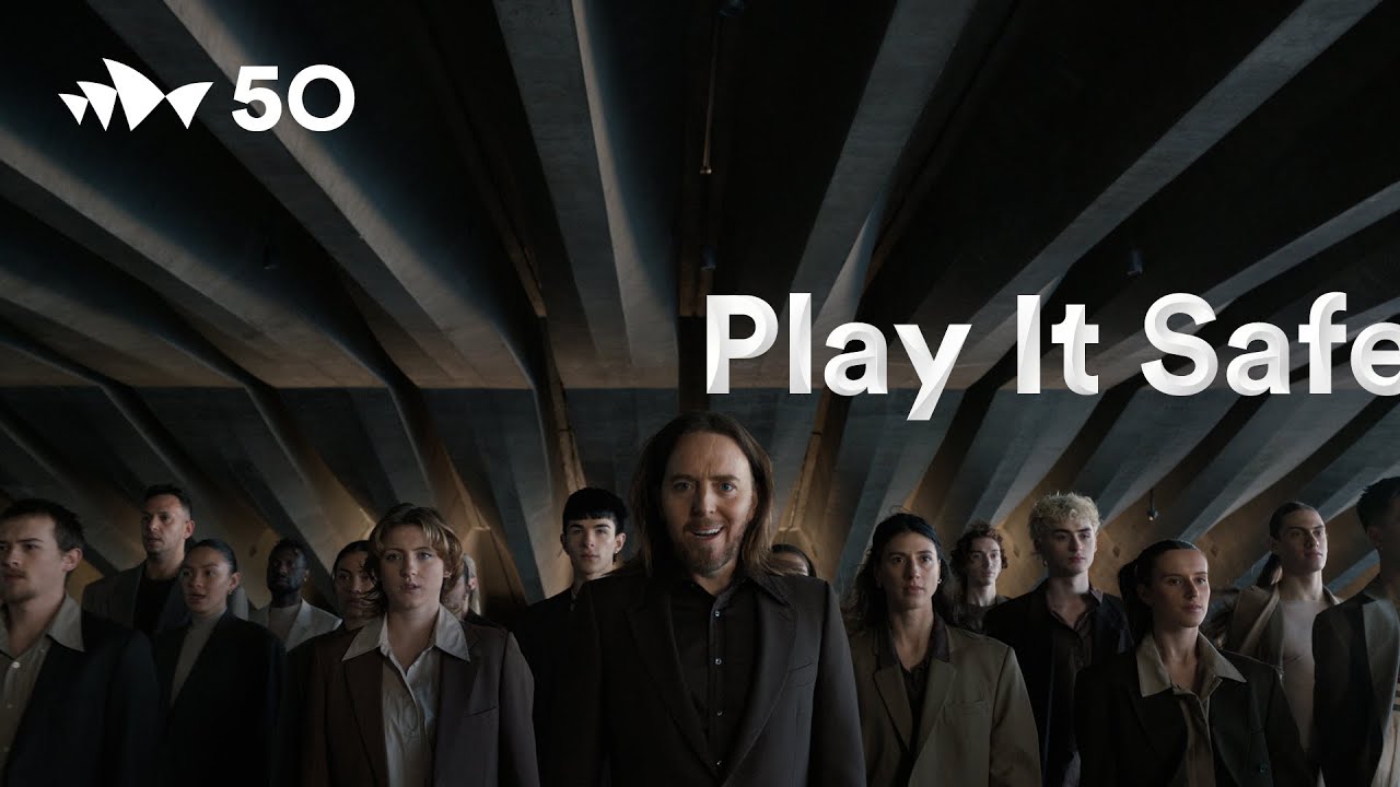 「安全」を歌いながら、最も危険なことをやった / Sydney Opera House「Play It Safe」 メインシーン
