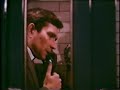 葉巻を渡す夫の手が、すべてを語っていた / United Cerebral Palsy Fund「Have a Cigar」 シーン 3