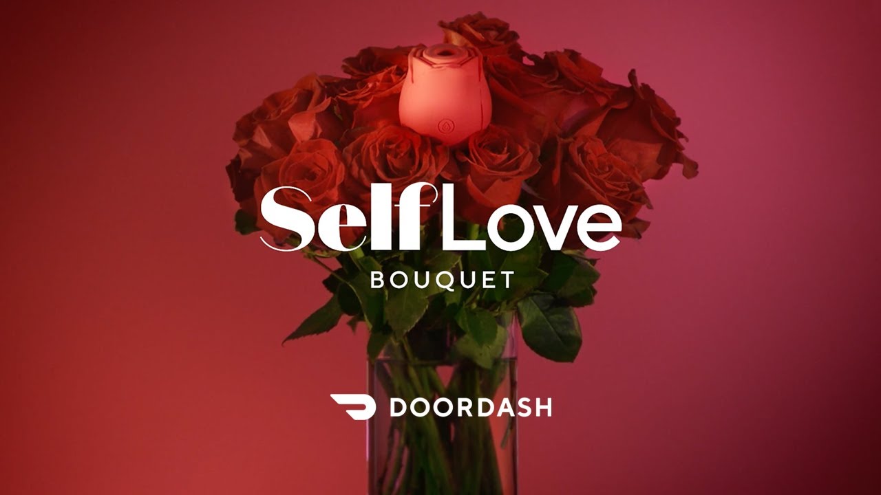 12本目のバラは、花じゃなかった / DoorDash「Self-Love Bouquet」 メインシーン