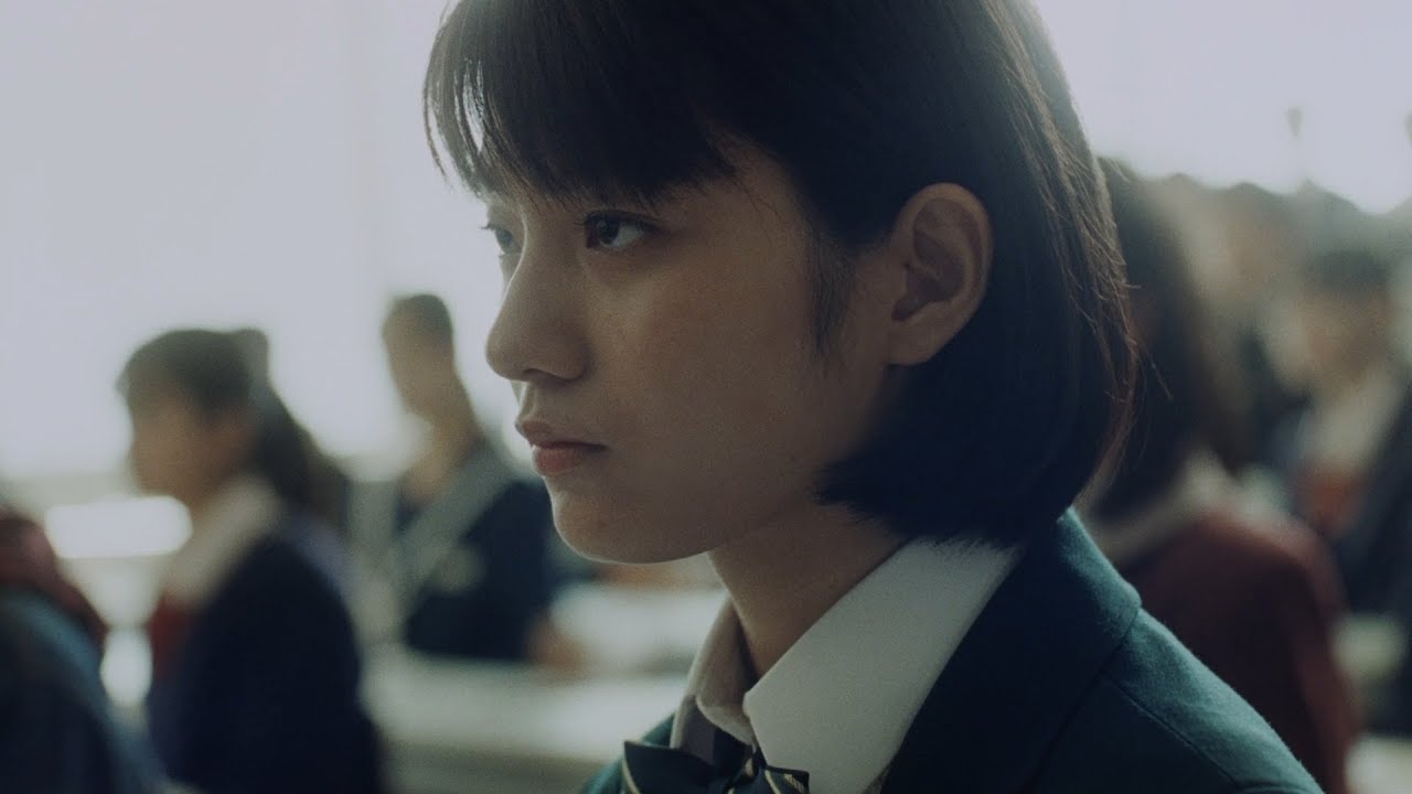 世界が、がんばれと言っている / カロリーメイト「心の声」篇 メインシーン