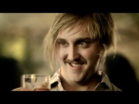 The Too-Beautiful Moments of Men Doing Stupid Things / CARLTON DRAUGHT "Slow Mo"