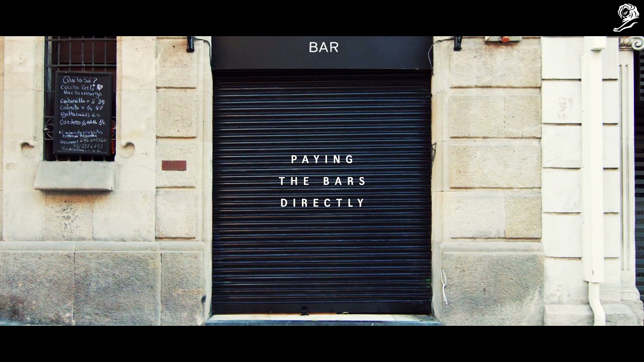 閉ざされたシャッターが、バーを救う広告になった / HEINEKEN「SHUTTER ADS」 メインシーン