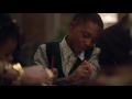 部屋を暗くして、今夜どうぞ / Apple「Someday At Christmas」 シーン 2
