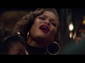 部屋を暗くして、今夜どうぞ / Apple「Someday At Christmas」 シーン 4