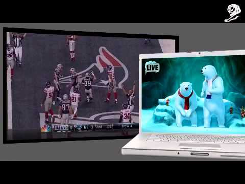 70万人がクマと一緒に試合を観た夜 / Coca-Cola「Polar Bowl」 メインシーン